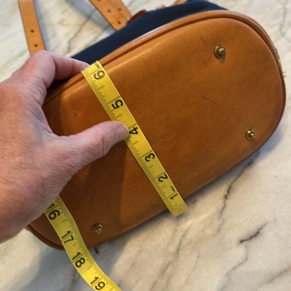 Dooney & Bourke Vintage Retired Cabriolet Bag - Picture 8 of 16